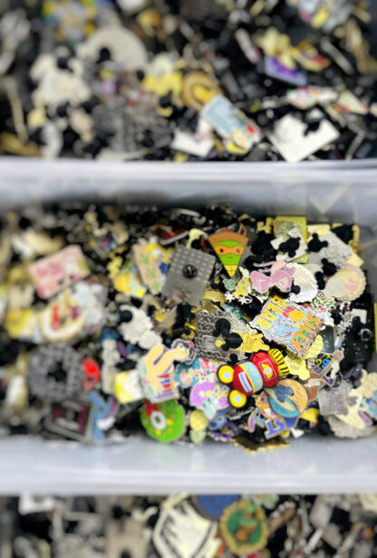 🌟Premium🌟✨10 Pin – Disney Pin Grab Bag✨ – 100% Authentic